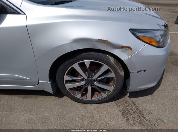 1N4AL3AP2GC157763 2016 NISSAN ALTIMA Silver Vista del cuadro de instrumentos