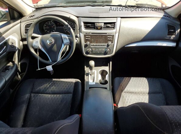 1N4AL3AP2GC205844 2016 NISSAN ALTIMA Red წინა პანელის ხედი