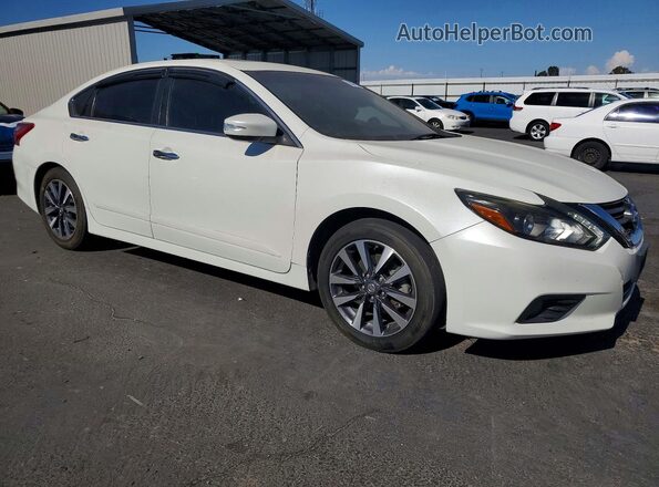 1N4AL3AP2HC143038 2017 NISSAN ALTIMA White Front right