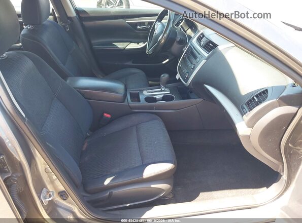 1N4AL3AP2HC180607 2017 NISSAN ALTIMA Синий Вид салона спереди
