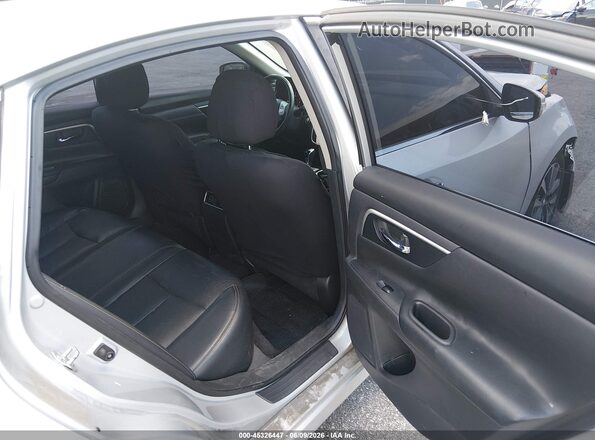 1N4AL3AP2HC200810 2017 NISSAN ALTIMA Silver VIN sticker view