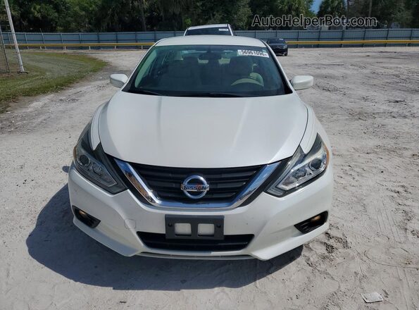 1N4AL3AP2HC226758 2017 NISSAN ALTIMA White Widok z przodu