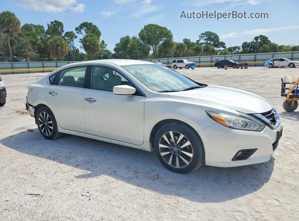 1N4AL3AP2HC226758 2017 NISSAN ALTIMA White Przód prawy