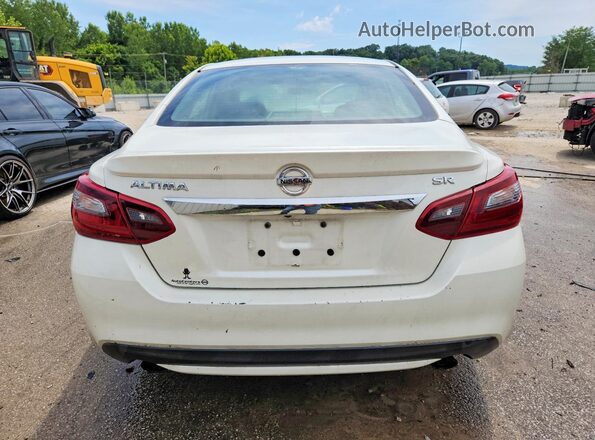 1N4AL3AP2HC499232 2017 NISSAN ALTIMA White Rear view