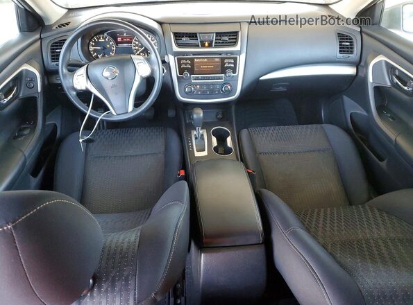 1N4AL3AP2HN303536 2017 NISSAN ALTIMA Silver Vista del salpicadero