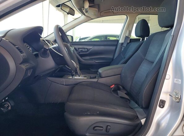 1N4AL3AP2JC151419 2018 NISSAN ALTIMA Silver Front interior view