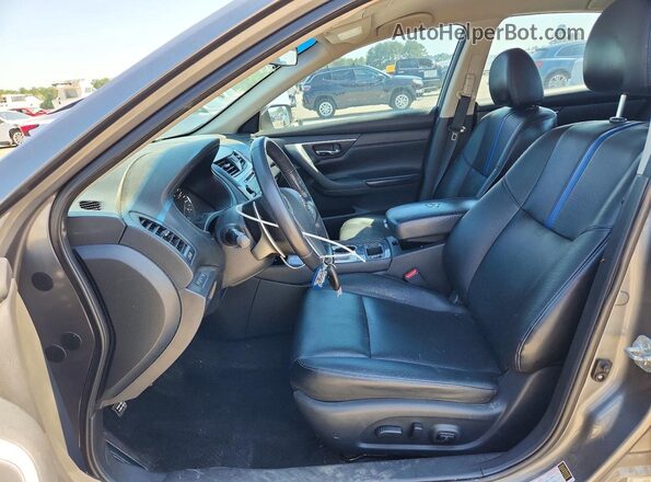 1N4AL3AP2JC160749 2018 NISSAN ALTIMA Gray Вид салону спереду