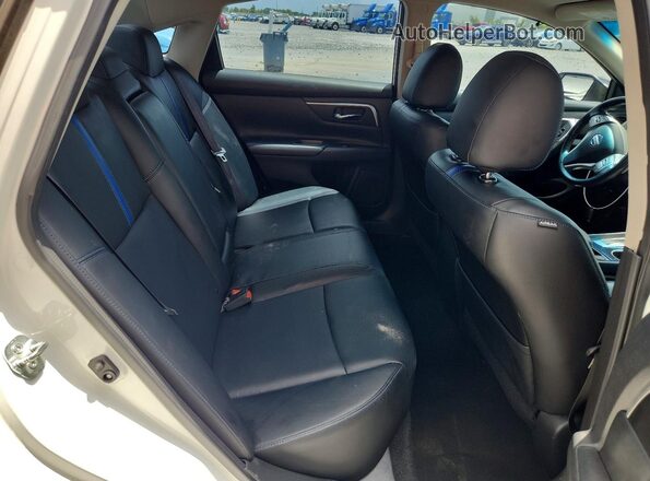 1N4AL3AP2JC203566 2018 NISSAN ALTIMA White უკანა სავარძლების ხედი