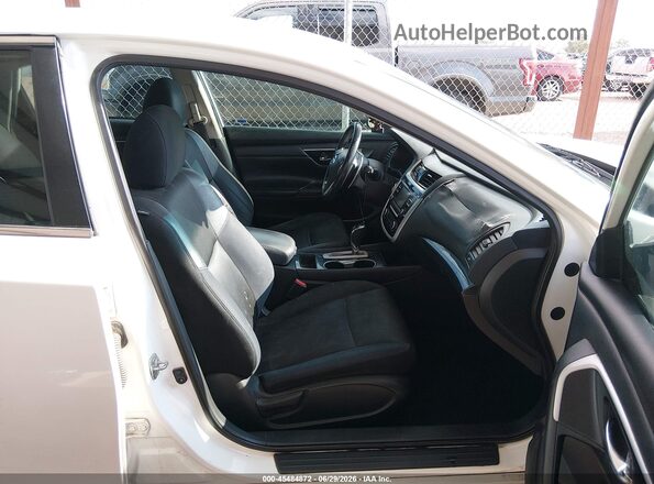 1N4AL3AP2JC283273 2018 NISSAN ALTIMA White Սալոնի դիմացի տեսք