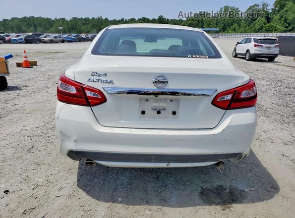 1N4AL3AP3GC154273 2016 NISSAN ALTIMA White Rear view