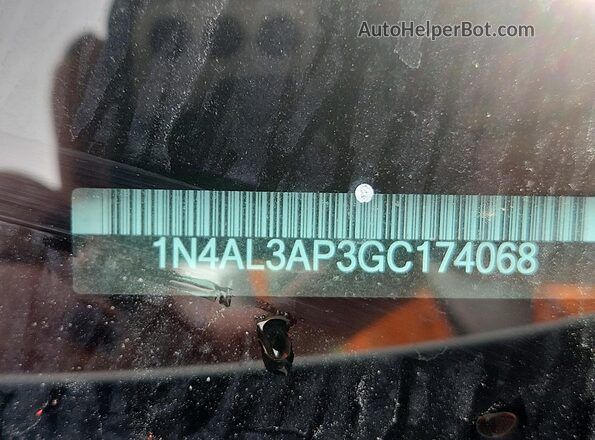 1N4AL3AP3GC174068 2016 NISSAN ALTIMA White Engine compartment view