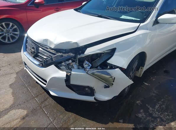 1N4AL3AP3GC211829 2016 NISSAN ALTIMA White 
