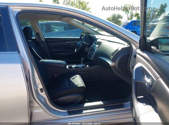 1N4AL3AP3GN325317 2016 NISSAN ALTIMA Серебряный Вид салона спереди