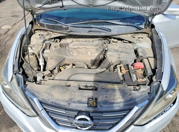 1N4AL3AP3GN363016 2016 NISSAN ALTIMA Silver Rear interior view