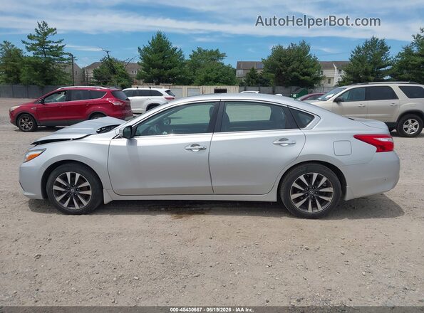 1N4AL3AP3HC108959 2017 NISSAN ALTIMA Gray Vista interior de 360 grados