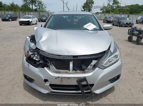 1N4AL3AP3HC108959 2017 NISSAN ALTIMA Gray Vista del cuadro de instrumentos