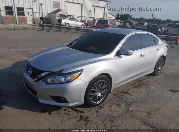 1N4AL3AP3HC128256 2017 NISSAN ALTIMA Silver Front left