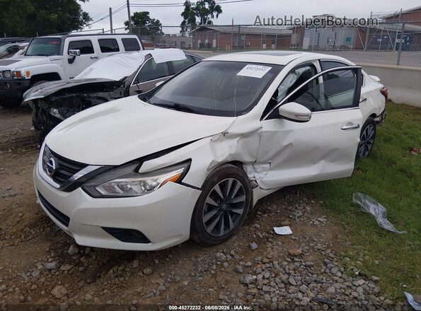 1N4AL3AP3HC159474 2017 NISSAN ALTIMA White Front left