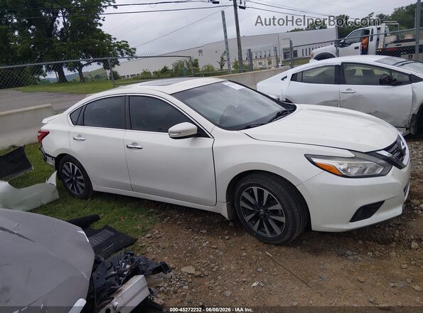 1N4AL3AP3HC159474 2017 NISSAN ALTIMA White 360 interior view