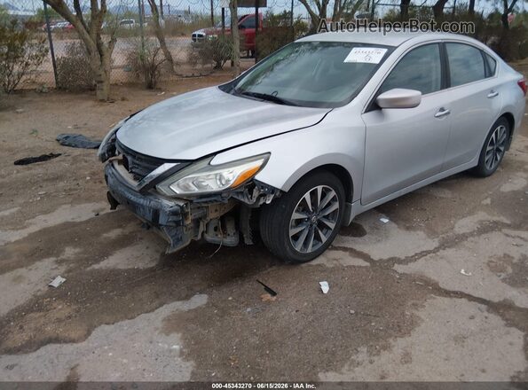 1N4AL3AP3HC165484 2017 NISSAN ALTIMA Silver Przód lewy