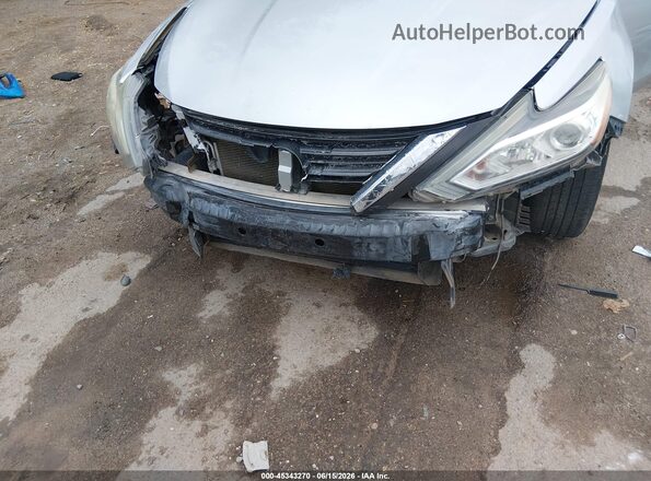 1N4AL3AP3HC165484 2017 NISSAN ALTIMA Silver Widok z przodu