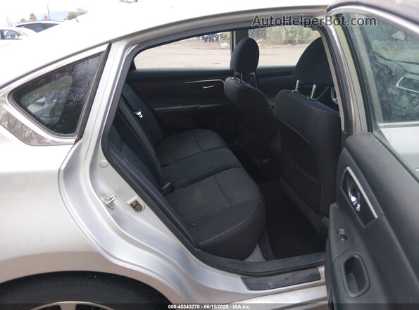 1N4AL3AP3HC165484 2017 NISSAN ALTIMA Silver Widok naklejki z numerem VIN