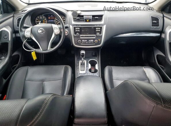 1N4AL3AP3HC201626 2024 NISSAN ALTIMA Gray Widok deski rozdzielczej