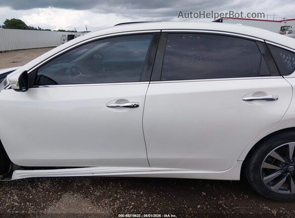 1N4AL3AP3HC211010 2017 NISSAN ALTIMA White 