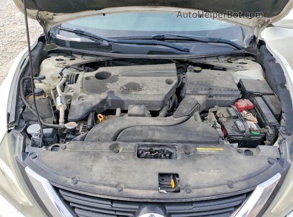 1N4AL3AP3HC215848 2017 NISSAN ALTIMA Белый Вид задней части салона