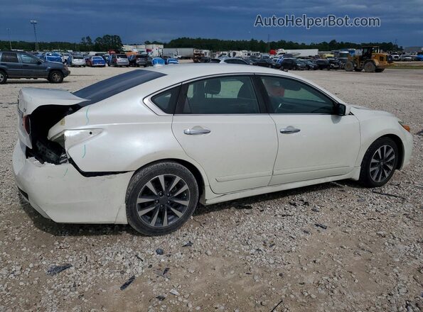 1N4AL3AP3HC215848 2017 NISSAN ALTIMA Белый Задняя правая четверть