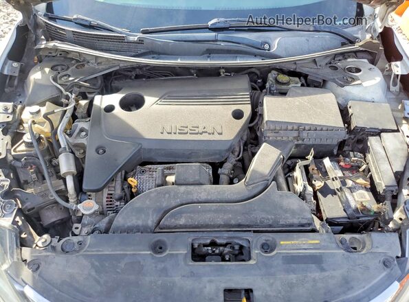 1N4AL3AP3HC253564 2017 NISSAN ALTIMA White Widok wnętrza z tyłu