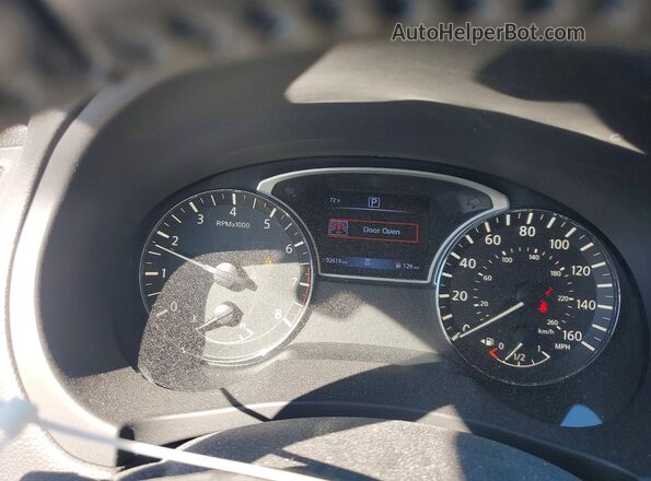 1N4AL3AP3JC138100 2018 NISSAN ALTIMA White Սարքավորումների վահանակի տեսք