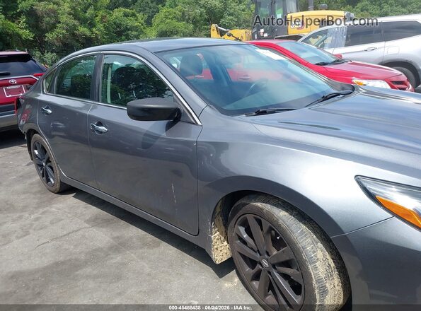 1N4AL3AP3JC240884 2018 NISSAN ALTIMA Silver Widok wnętrza 360 stopni