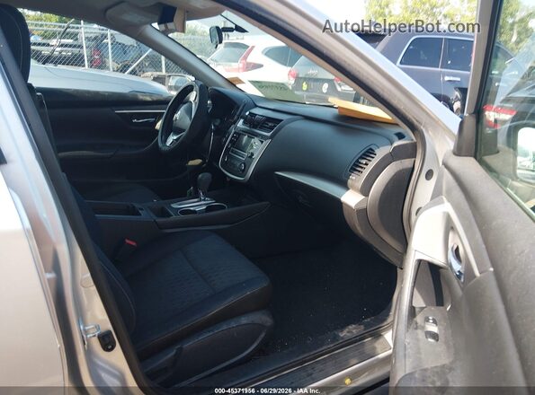 1N4AL3AP3JC250573 2018 NISSAN ALTIMA Silver Vista interior delantera