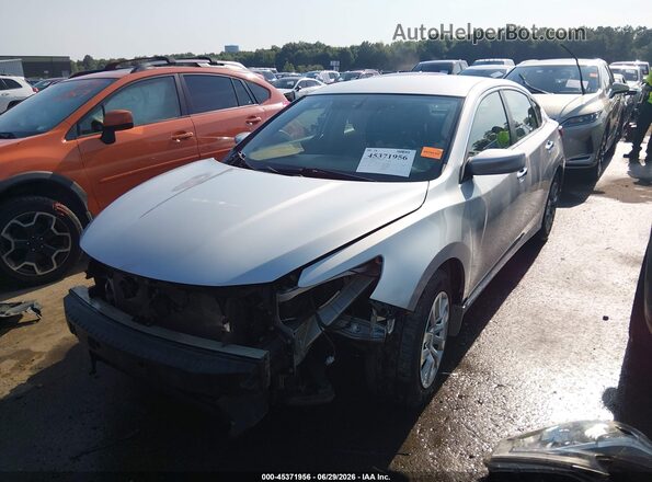 1N4AL3AP3JC250573 2018 NISSAN ALTIMA Silver Vista tres cuartos delantera izquierda