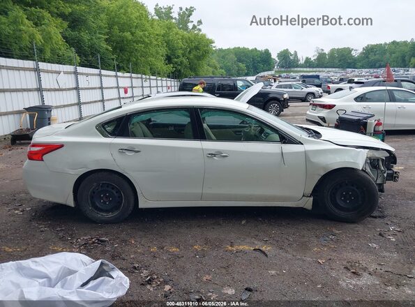 1N4AL3AP4GC162771 2016 NISSAN ALTIMA White Вид задньої частини салону