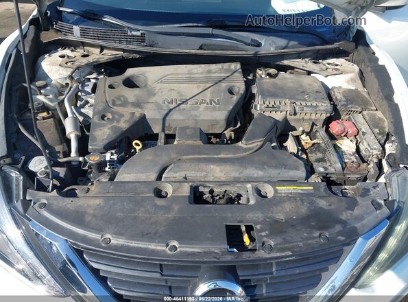 1N4AL3AP4GC194197 2016 NISSAN ALTIMA White Հետևի տեսք