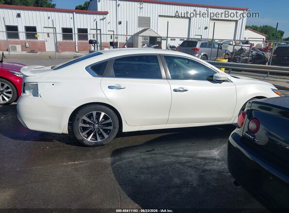 1N4AL3AP4GC194197 2016 NISSAN ALTIMA White Սալոնի հետևի տեսք