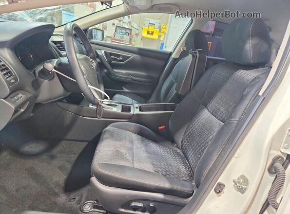 1N4AL3AP4GC204582 2016 NISSAN ALTIMA White Widok wnętrza z przodu