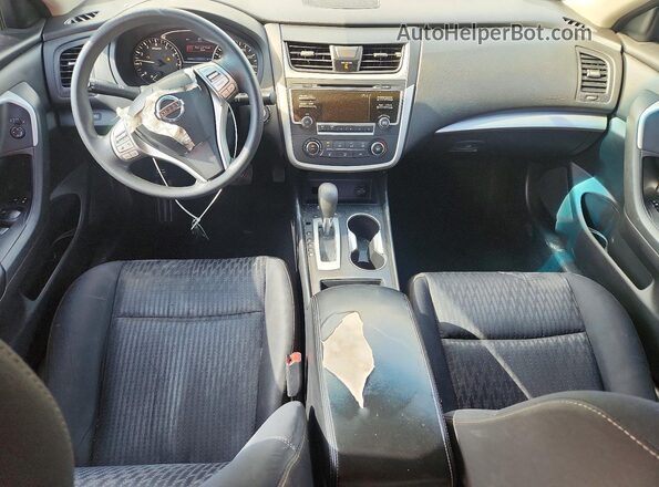 1N4AL3AP4GN366295 2016 NISSAN ALTIMA Red Вид панелі приладів