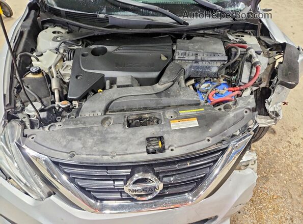 1N4AL3AP4HC129139 2017 NISSAN ALTIMA Silver Вид задньої частини салону