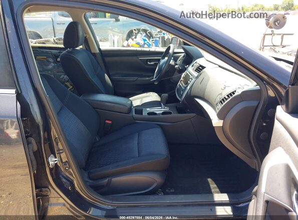 1N4AL3AP4HC138441 2017 NISSAN ALTIMA Черный Вид салона спереди