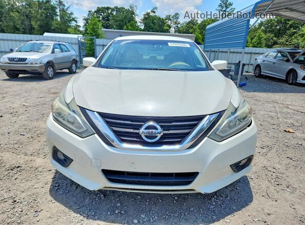 1N4AL3AP4HC157443 2017 NISSAN ALTIMA White Вид спереду