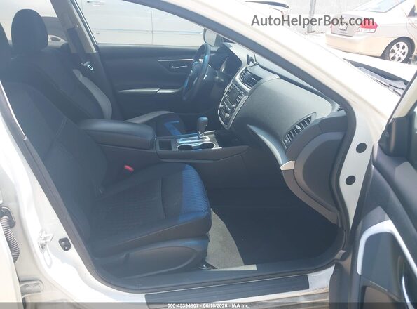 1N4AL3AP4HC169334 2017 NISSAN ALTIMA White Widok wnętrza z przodu