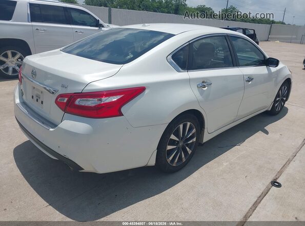 1N4AL3AP4HC169334 2017 NISSAN ALTIMA White Tył prawy