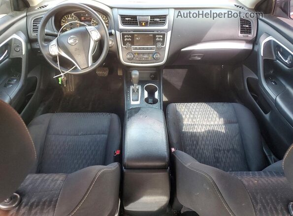 1N4AL3AP4HC196209 2017 NISSAN ALTIMA Maroon Dashboard view