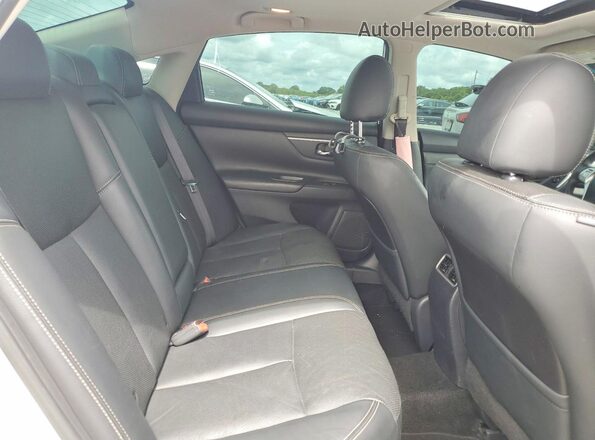 1N4AL3AP4HC276576 2017 NISSAN ALTIMA White Vista de los asientos traseros