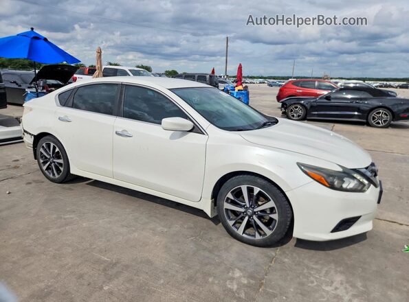 1N4AL3AP4HN303750 2017 NISSAN ALTIMA White Przód prawy