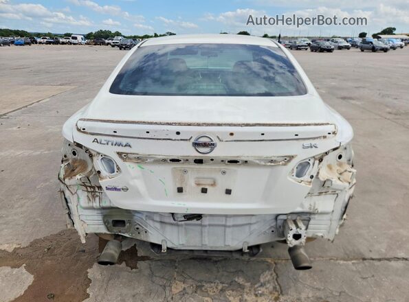 1N4AL3AP4HN303750 2017 NISSAN ALTIMA White Widok z tyłu