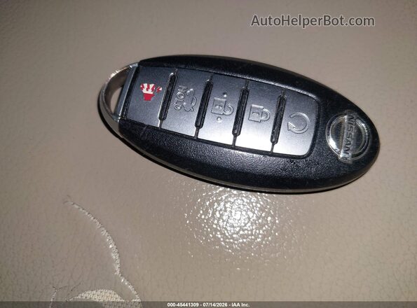 1N4AL3AP4HN313663 2017 NISSAN ALTIMA Red Вид панелі приладів